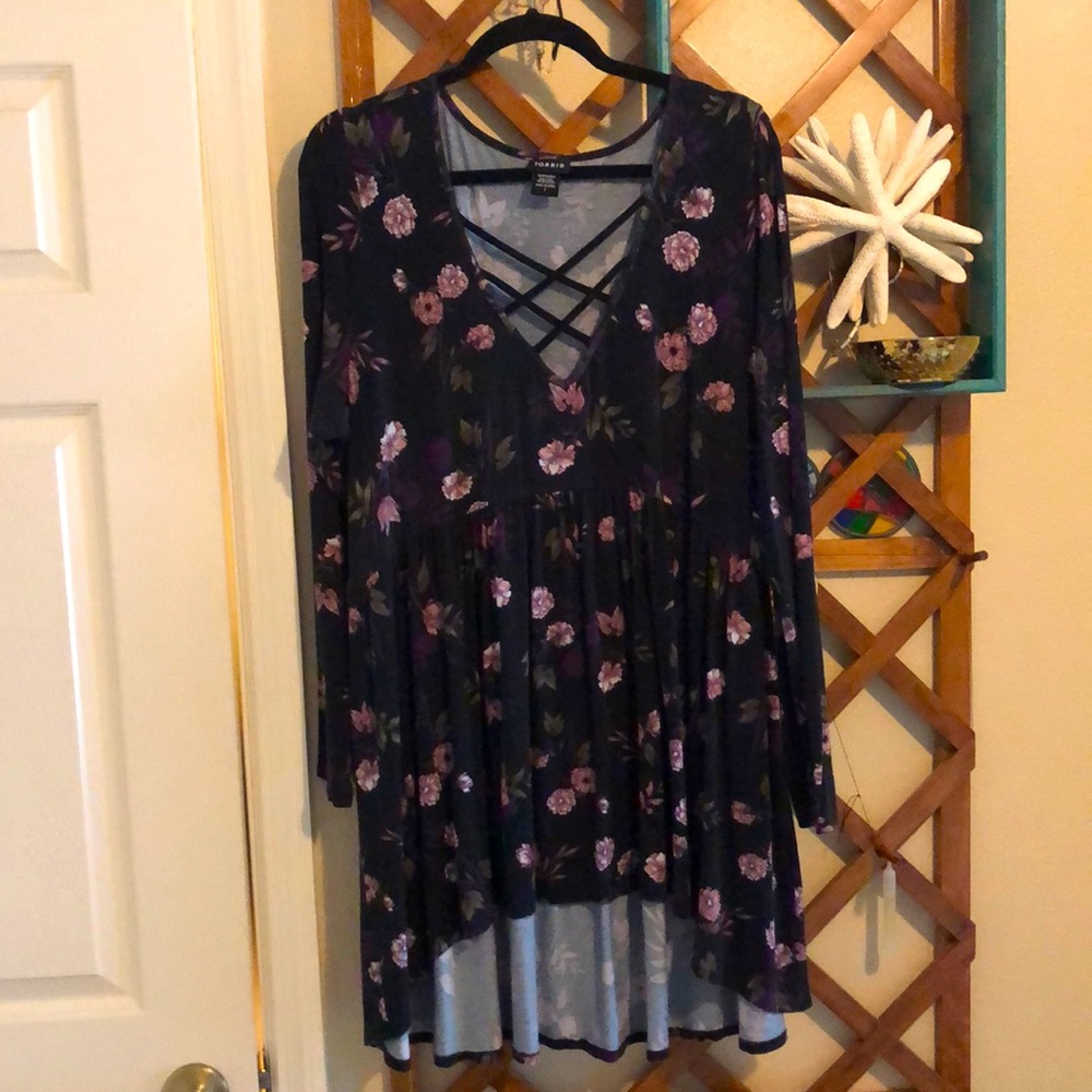 Knit floral hi low top